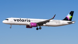 Photo of XA-VSC - Airbus A321-271NX operated by Volaris