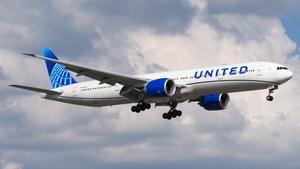 Photo of N2251U - Boeing 777-322(ER) operated by United Airlines