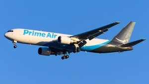 Photo of N433AZ - Boeing 767-381(ER)(BCF) operated by Amazon Prime Air (opb Air Transport International)