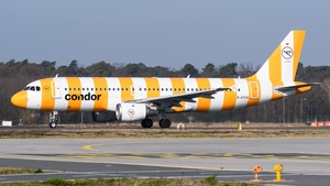 Photo of D-ATCH - Airbus A320-212 operated by Condor