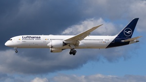 Photo of D-ABPR - Boeing 787-9 Dreamliner operated by Lufthansa