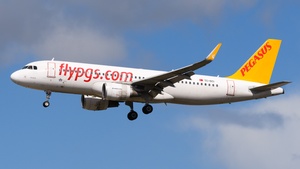 Photo of TC-DCI - Airbus A320-216 operated by Pegasus Airlines