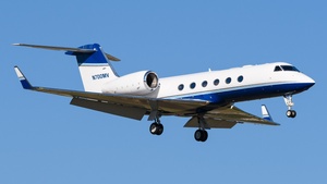 Photo of N700MV - Gulfstream GIV-X (G350) operated by Mira Vista Aviation