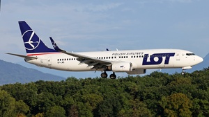 Photo of SP-LWD - Boeing 737-89P operated by LOT Polish Airlines