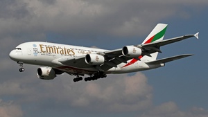 Photo of A6-EEK - Airbus A380-861 operated by Emirates