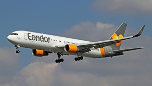 Photo of D-ABUA - Boeing 767-330(ER) operated by Thomas Cook by Condor
