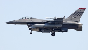 Photo of 89-2136 - General Dynamics F-16CM Fighting Falcon operated by US Air Force