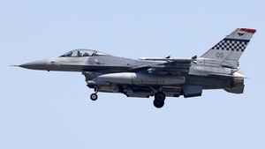 Photo of 88-0440 - General Dynamics F-16CG Fighting Falcon operated by US Air Force