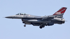 Photo of 89-2043 - General Dynamics F-16CM Fighting Falcon operated by US Air Force