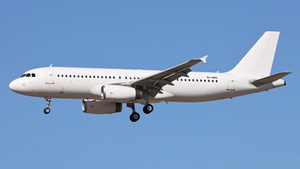 Photo of 9H-MMO - Airbus A320-232 operated by Malta MedAir