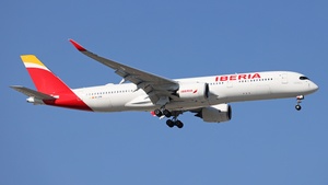 EC-OFM - Airbus A350-941