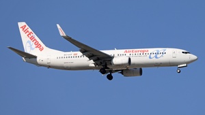 EC-LUT - Boeing 737-85P