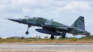 Photo of FAB4864 - Northrop F-5EM Tiger II operated by Brazilian Air Force