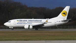 Photo of UR-GBE - Boeing 737-548 operated by Ukraine International Airlines