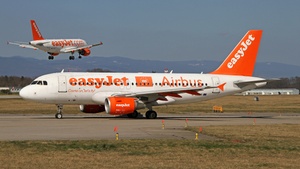 Photo of G-EZBR - Airbus A319-111 operated by easyJet