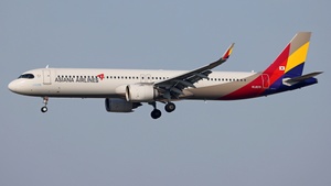 Photo of HL8371 - Airbus A321-251NX operated by Asiana Airlines