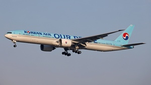 Photo of HL7203 - Boeing 777-3B5(ER) operated by Korean Air