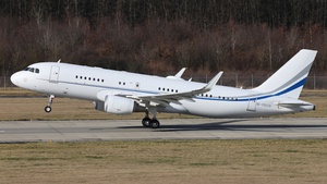 Photo of M-YBUS - Airbus A320-214(CJ) Prestige operated by Prime Aviation