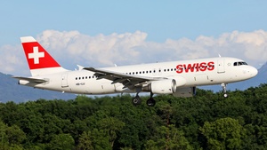 Photo of HB-IJJ - Airbus A320-214 operated by Swiss International Air Lines