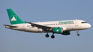 Photo of YR-ABA - Airbus A319-111 operated by Carpatair