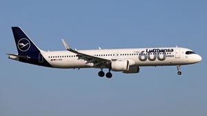 Photo of D-AIEQ - Airbus A321-271NX operated by Lufthansa