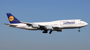 Photo of D-ABYO - Boeing 747-830 operated by Lufthansa