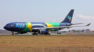 Photo of PR-AIV - Airbus A330-243 operated by Azul