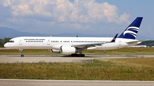 Photo with serial 25695 - Boeing 757-223