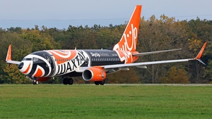 Photo of UR-SQE - Boeing 737-75C operated by SkyUp Airlines