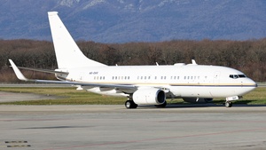 Photo of A6-DAS - Boeing 737-7Z5(BBJ) operated by Royal Jet
