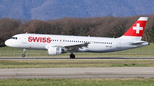 Photo of HB-IJQ - Airbus A320-214 operated by Swiss International Air Lines