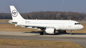 Photo of D-ASSB - Airbus A319-112 operated by Sundair