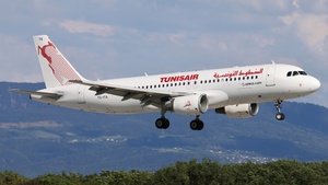 Photo of TS-ITA - Airbus A320-214 operated by Tunisair