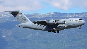 Photo of 98-0051 - Boeing C-17A Globemaster III operated by US Air Force