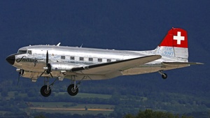 Photo of N431HM - Douglas DC-3C operated by Private