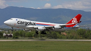 Photo of LX-LCL - Boeing 747-4HAF(ER) operated by Cargolux