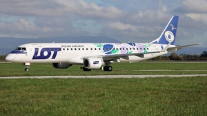 Photo of SP-LNC - Embraer ERJ-195LR operated by LOT Polish Airlines