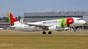 Photo of CS-TNJ - Airbus A320-214 operated by TAP Air Portugal