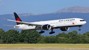 Photo of C-FIUL - Boeing 777-333(ER) operated by Air Canada