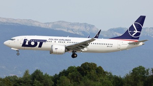 Photo of SP-LYF - Boeing 737 MAX 8 operated by LOT Polish Airlines