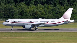 Photo of A7-HWL - Airbus A320-214 operated by Qatar Amiri Flight