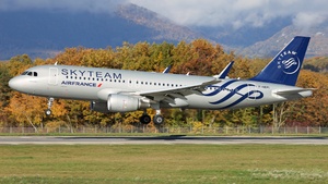 Photo of F-HEPI - Airbus A320-214 operated by Air France