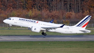 Photo of F-HZUL - Airbus A220-300 operated by Air France