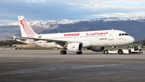 Photo of TS-IMT - Airbus A320-214 operated by Tunisair