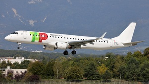 Photo of CS-TAW - Embraer ERJ-195LR operated by TAP Express (opb Portugália Airlines)