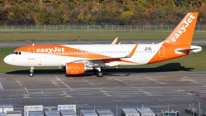 Photo of OE-IVF - Airbus A320-214 operated by easyJet Europe