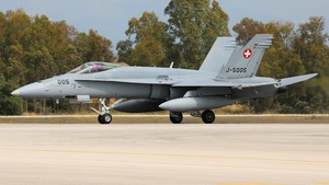 Photo of J-5005 - McDonnell Douglas F/A-18C Hornet operated by Swiss Air Force