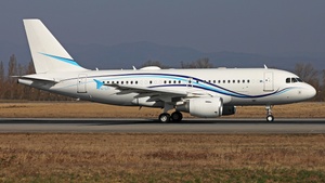 Photo of P4-LTI - Airbus A319-115(CJ) operated by Liza Transport International (opb Global Jet Aruba)