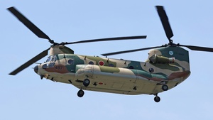 Photo of 77-4497 - Kawasaki CH-47J Chinook [Boeing Vertol CH-47] operated by Japan Air Self-Defense Force