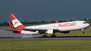 Photo of OE-LAE - Boeing 767-3Z9(ER) operated by Austrian Airlines